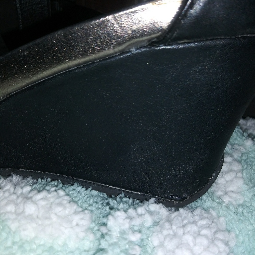 Sandals - Picture 6 of 7